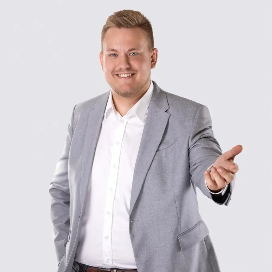 Adam Knedlhans